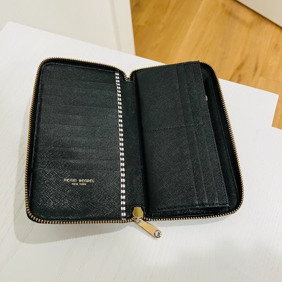 Black & Gold Henri Bendel Continental Wallet - Picture 5 of 8